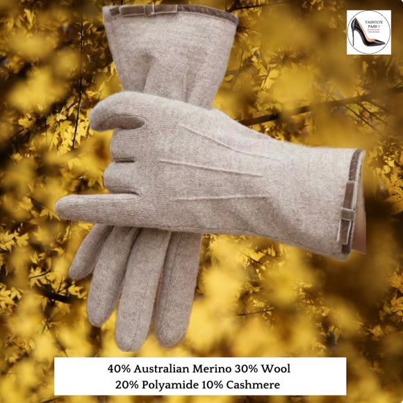 Luxury Cashmere Merino Wool Gloves Classic Beige Driving Winter mittens with bow - Picture 1 of 12